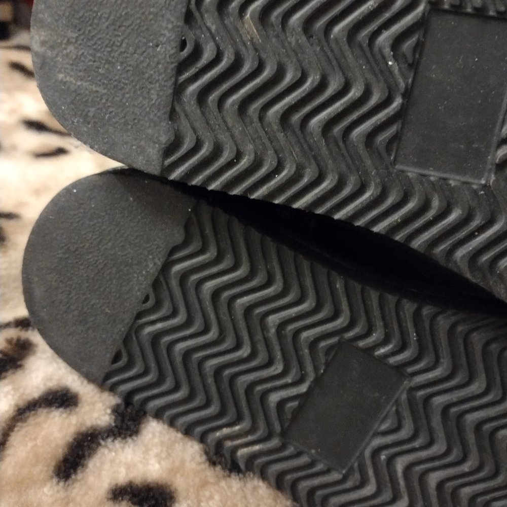 Women’s Winter Boots sz 8 Insulated - Picture 4 of 6